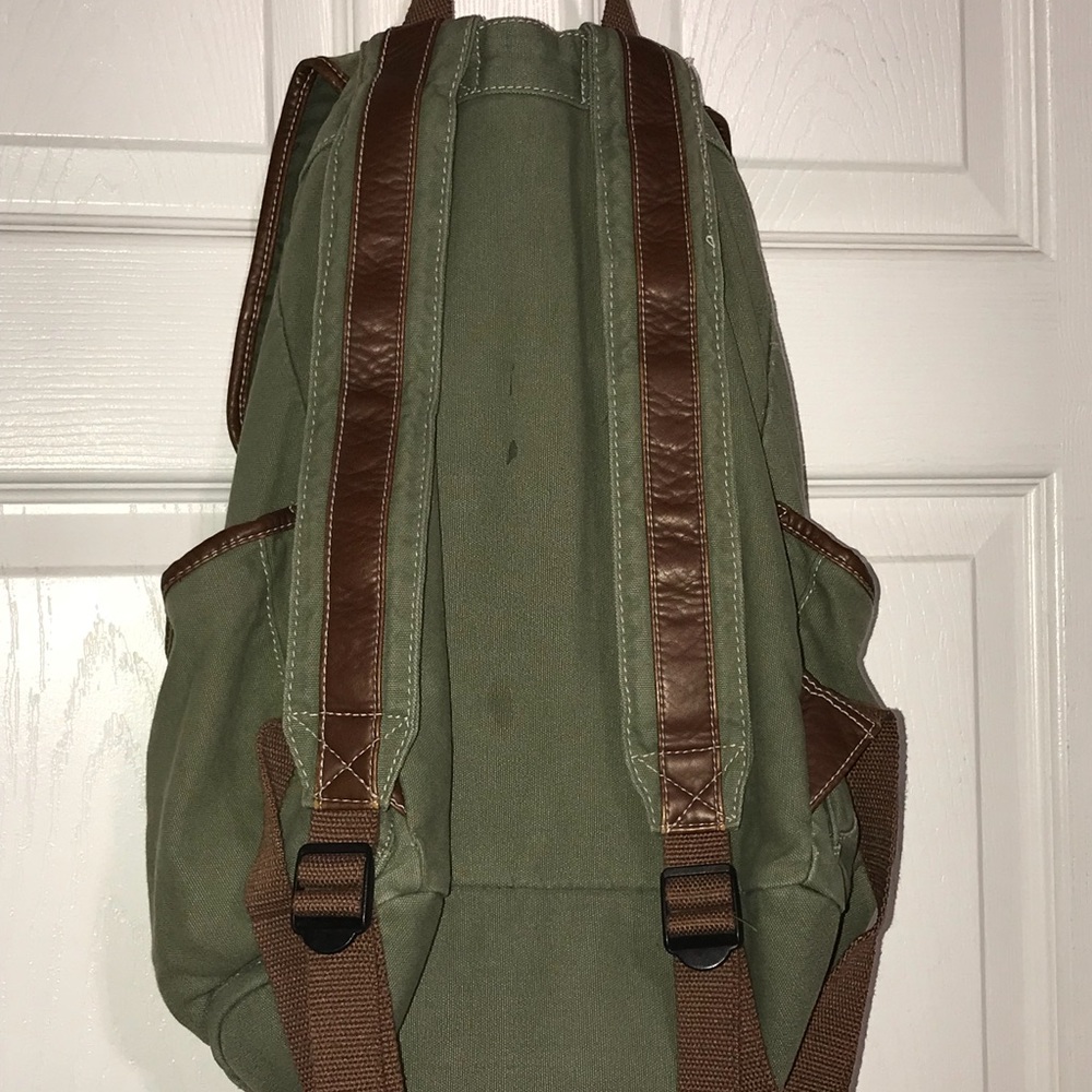 Backpack - Picture 3 of 4